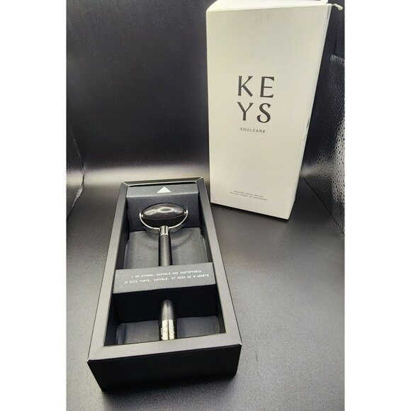 Alicia Keys Soulcare Obsidian Facial Roller For Skin Rejuvenation & Relaxation - Picture 1 of 5